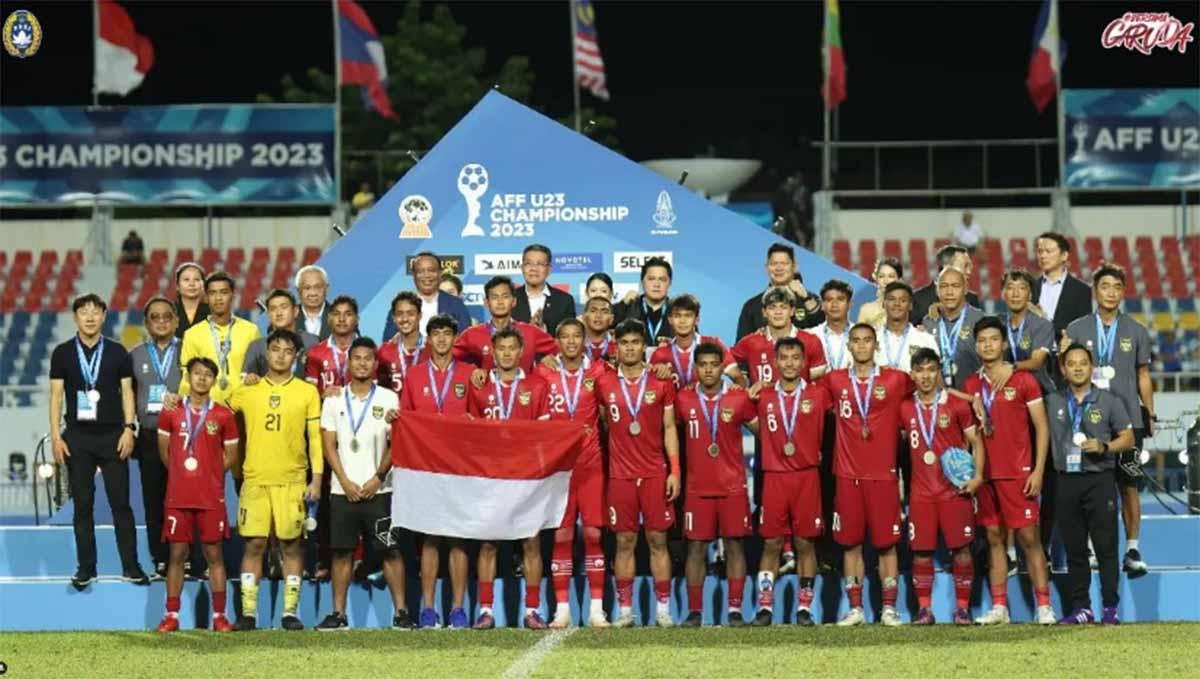 Timnas Indonesia U-23 harus puas jadi runner-up Piala AFF U-23 2023 usai kalah adu penalti lawan Vietnam pada laga final di Rayong Stadium, Thailand, Sabtu (26/08/23).