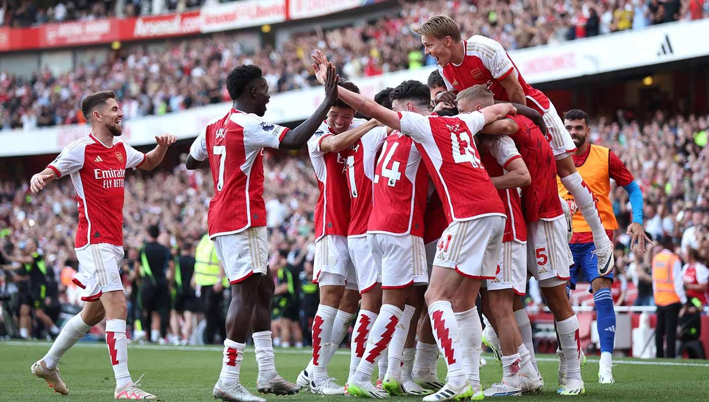 Selebrasi para pemain Arsenal usai Gabriel Jesus mencetak gol ke gawang Manchester United pada laga Liga Inggris di Stadion Emirates, London, Senin (04/09/23). (Foto: REUTERS/David Klein)