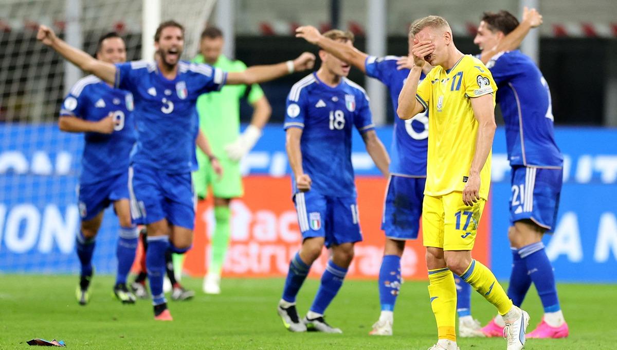 Selebrasi pemain Italia usai Davide Frattesi mencetak gol ke gawang Ukraina, Rabu (13/09/23) dini hari WIB. - INDOSPORT
