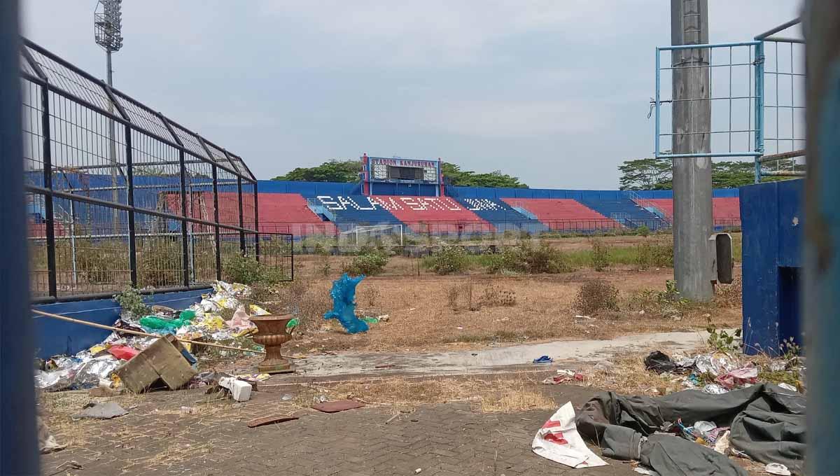 Tepat pada Minggu 1 Oktober 2023 kemarin genap satu tahun tragedi Kanjuruhan yang terjadi pada 2022 silam. (Foto: Ian Setiawan/INDOSPORT)