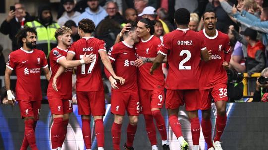 Selebrasi para pemain Liverpool usai mencetak gol ke gawang Wolves (16/09/23). (Foto: REUTERS/Dylan Martinez)