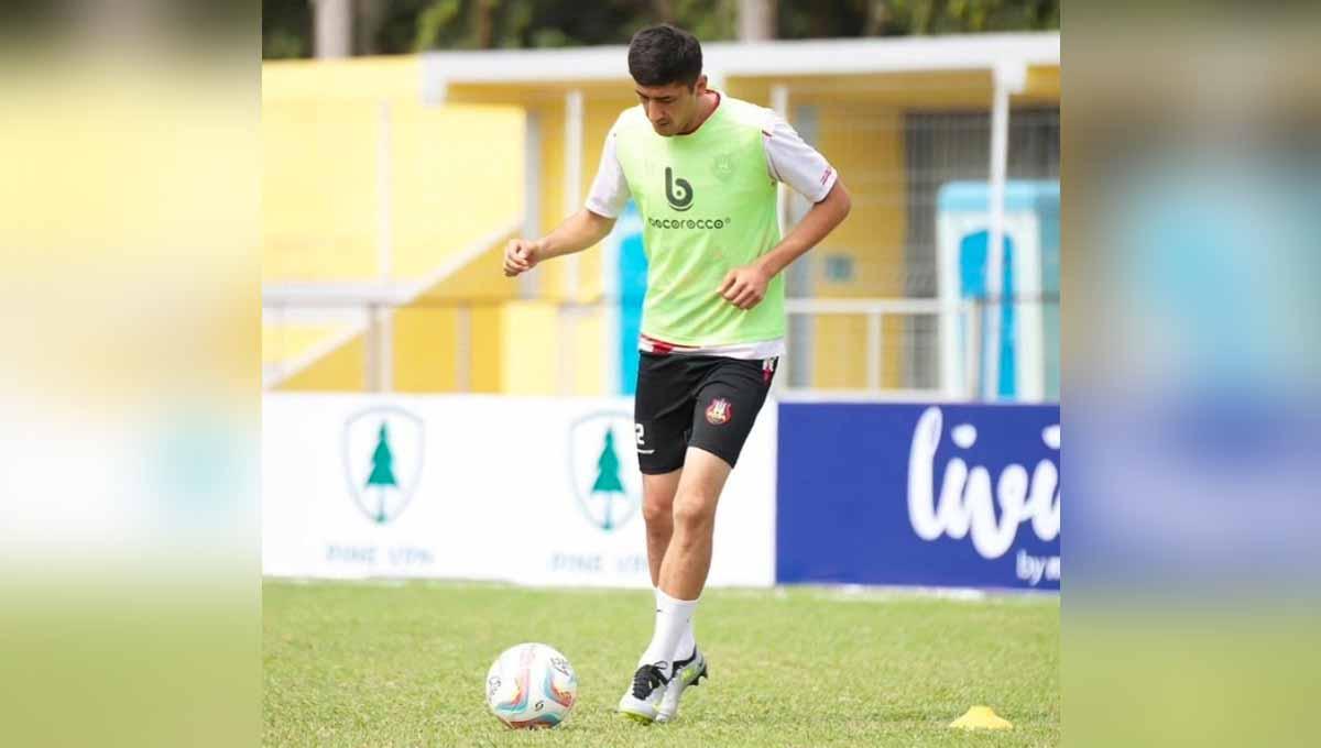 Legiun asing Sada Sumut FC di Liga 2 asal Uzbekistan berposisi stoper, Akhrorbek Uktamov. (Foto: Sada Sumut FC) Copyright: Sada Sumut FC