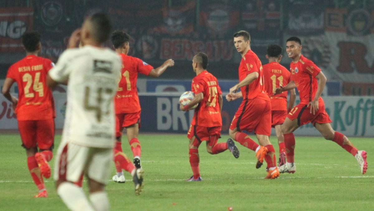 Selebrasi pemain Persija usai Ondrej Kudel berhasil mencetak gol ke gawang Bali United pada laga pekan ke-13 Liga 1 2023/2024 di Stadion Patriot, Minggu (24/09/23).