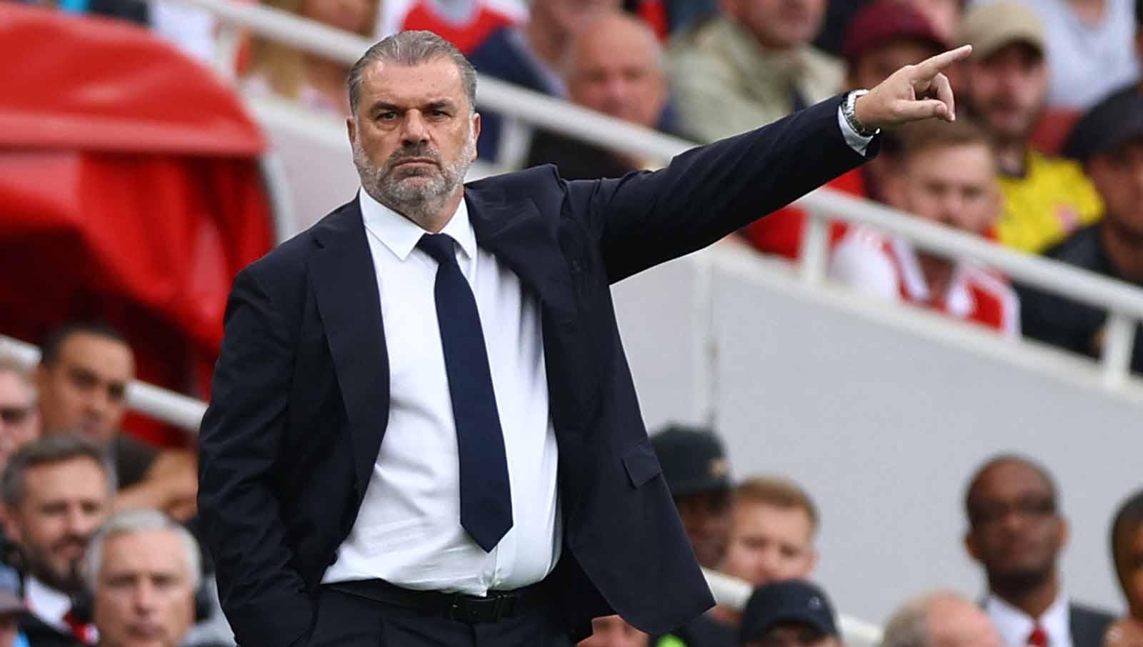 Posisi Erik ten Hag di Manchester United sedang tidak baik-baik saja dan meroketnya Ange Postecoglou bersama Tottenham Hotspur dapat memperburuk keadaan. (Foto: REUTERS/Matthew Childs)