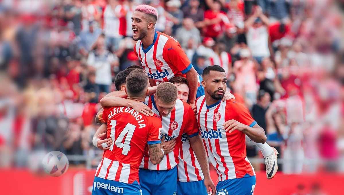 Kompetisi Liga Spanyol (LaLiga) 2023/2024 diwarnai moncernya penampilan Girona yang mampu kangkangi Real Madrid dan Barcelona di klasemen.