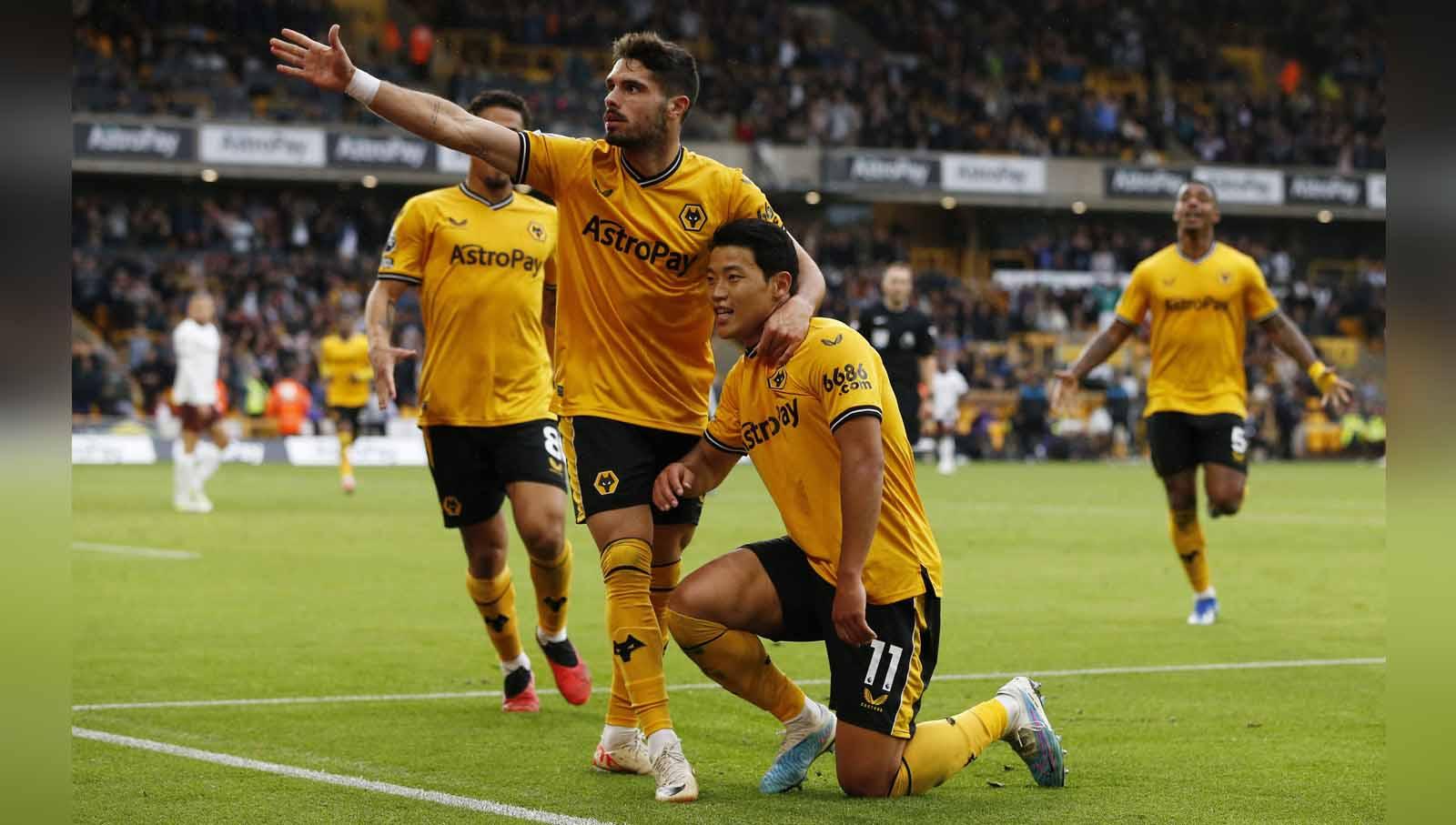 Pedro Neto bukan nama baru bagi Liga Inggris (Premier League), namun performanya musim ini sudah membuat Manchester United, Arsenal, sampai Liverpool terpana. (Foto: Reuters/Ed Sykes)