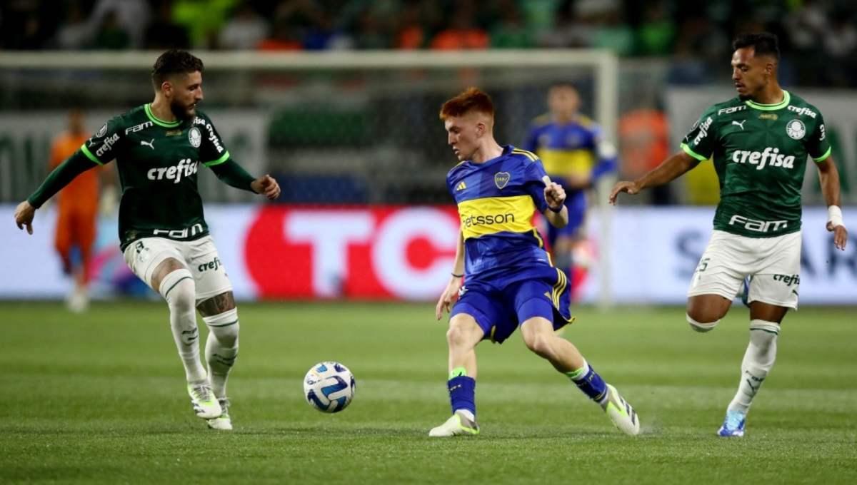 Pemain Boca Juniors, Valentin Barco (tengah). Foto: REUTERS/Carla Carniel.
