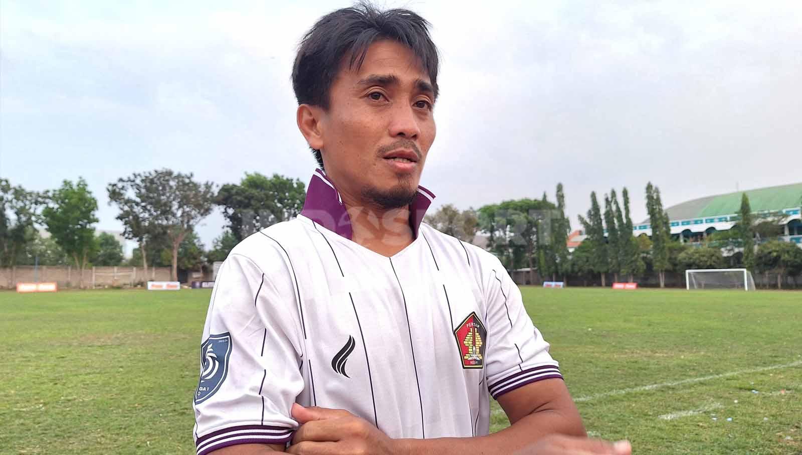 Taufiq, pemain Persik Kediri jadi paling senior tampil di EPA U-20 karena regulasi khusus musim ini. (Foto: Ian Setiawan/INDOSPORT)