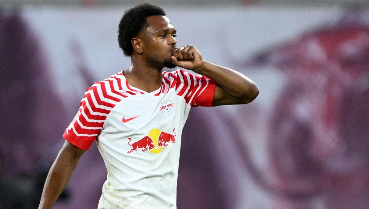 Rumor bursa transfer klub Liga Inggris, Liverpool, sepanjang Rabu (11/10/23), mulai dari bajak Lois Openda dari Manchester United dan gaet The Next Fabinho. Foto: REUTERS/Annegret Hilse.