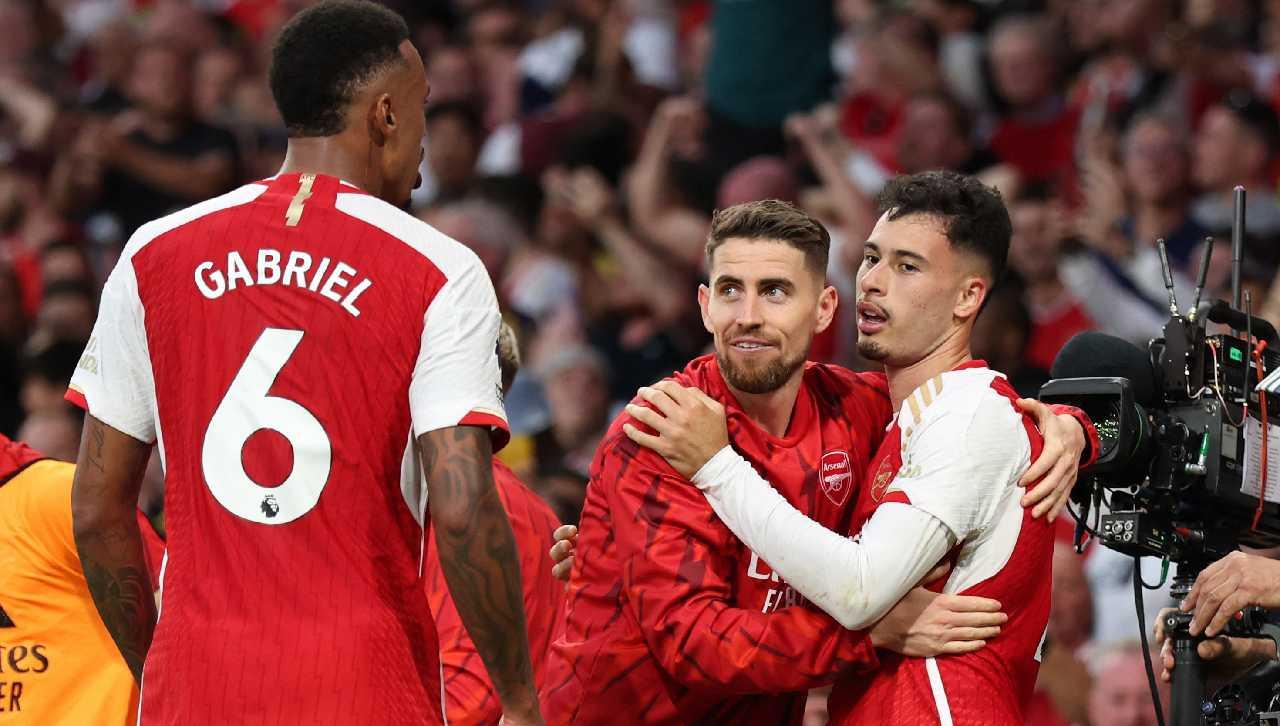 Mengupas 3 alasan Arsenal berpeluang untuk memutus puasa gelar juara Liga Inggris selama 10 tahun. REUTERS-David Klein