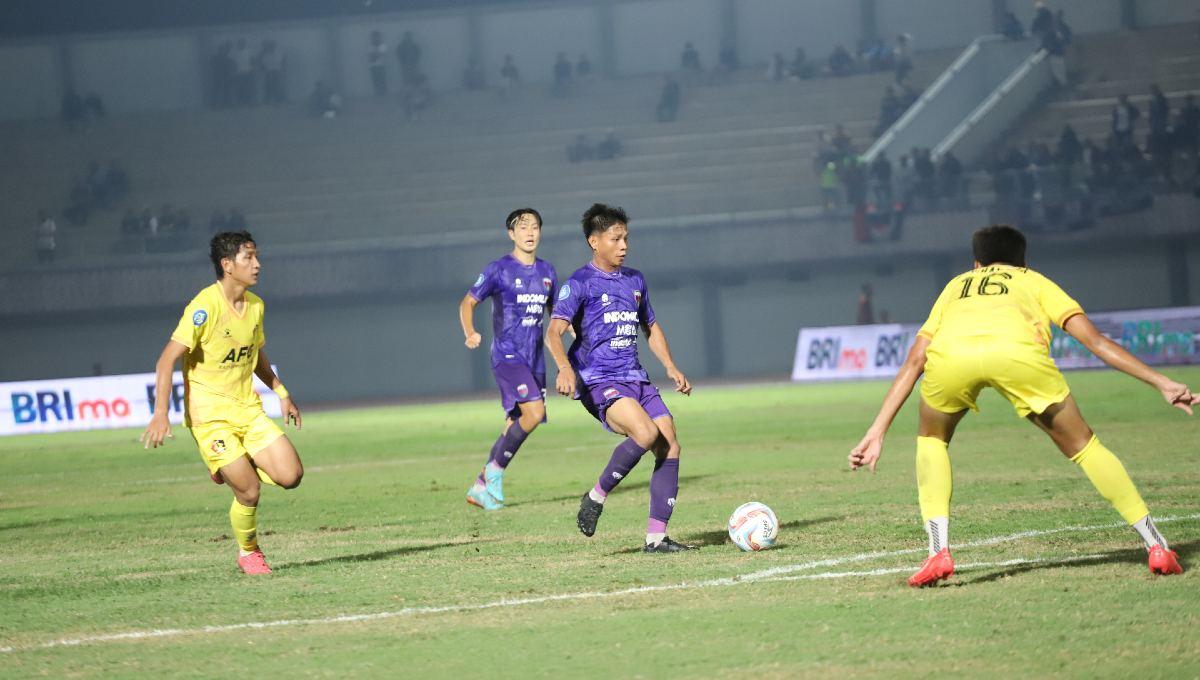 Persita Tangerang vs Persik Kediri berakhir tanpa pemenang, dalam lanjutan BRI Liga 1 2023/2024. - INDOSPORT
