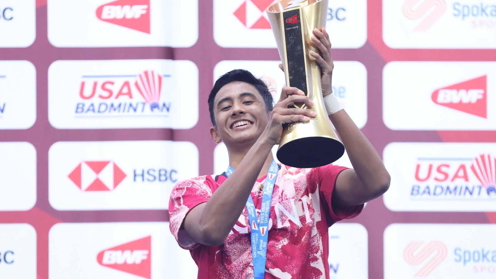 Pebulu tangkis tunggal putra Indonesia, Alwi Farhan, saat juara BWF World Junior Championships 2023. Foto: PBSI. - INDOSPORT