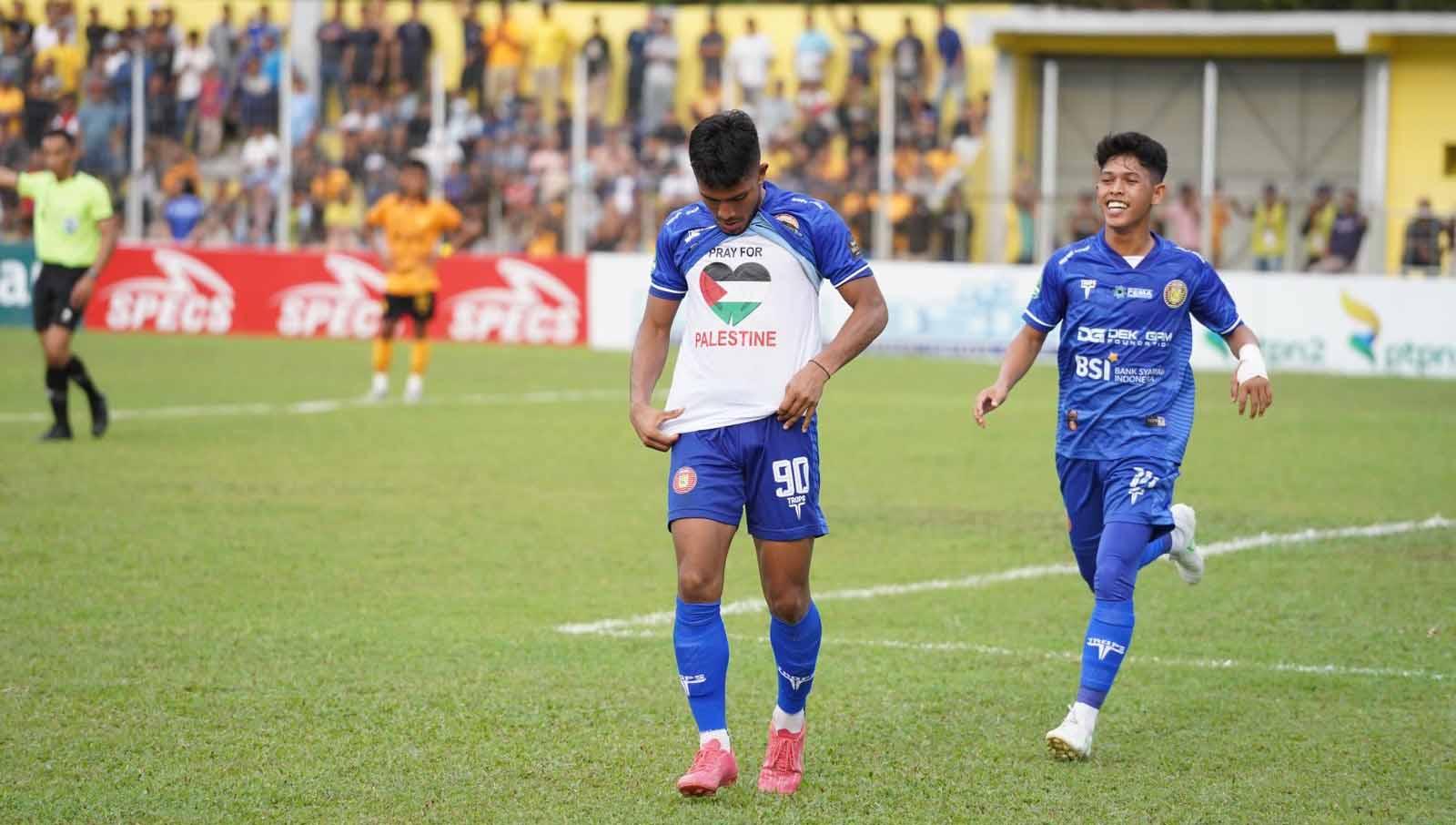 Pemain Persiraja, Ramadhan, dedikasikan golnya untuk Palestina. Foto: MO Persiraja.