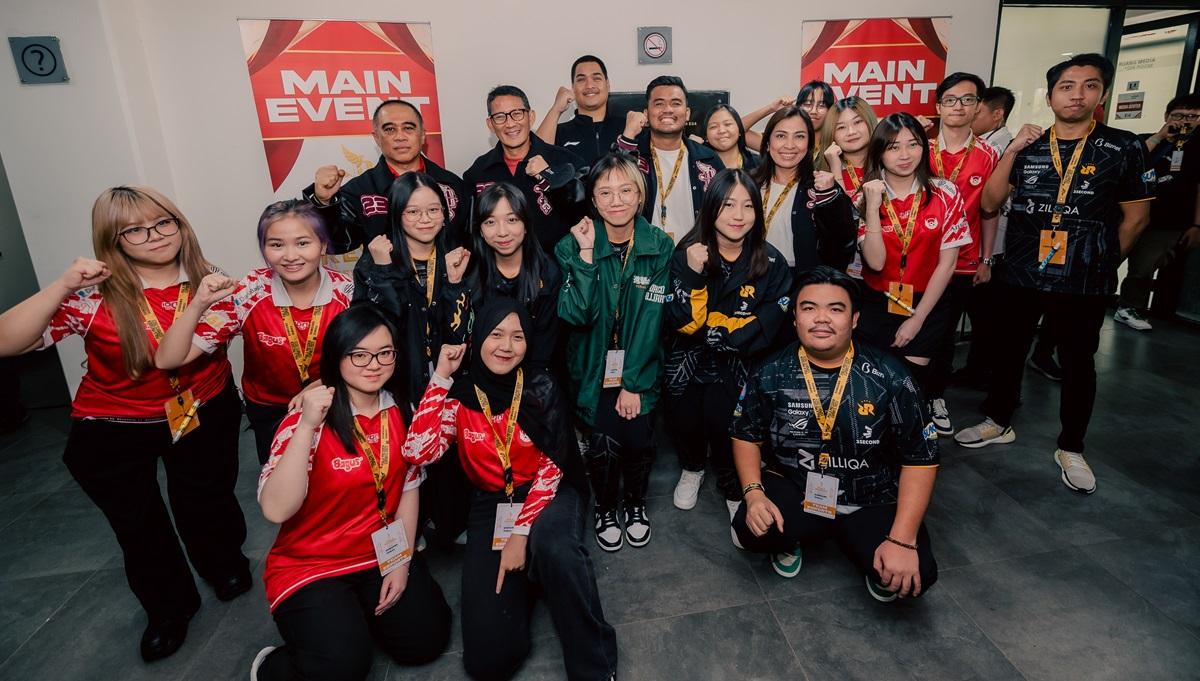 Menpora Dito Ariotedjo dan Menparekraf Sandiaga Uno membuka Piala Presiden Esports 2023.