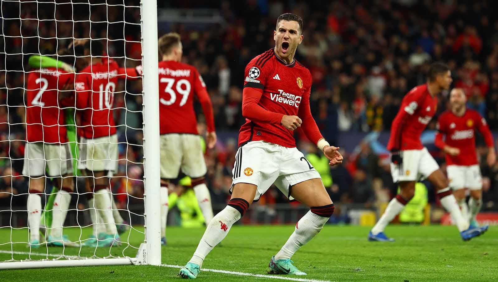 Keluarga Glazer memiliki rencana licik di 2030 yang buat Sheikh Jassim gagal ambil alih raksasa Liga Inggris, Manchester United. (Foto: REUTERS/Molly Darlington)