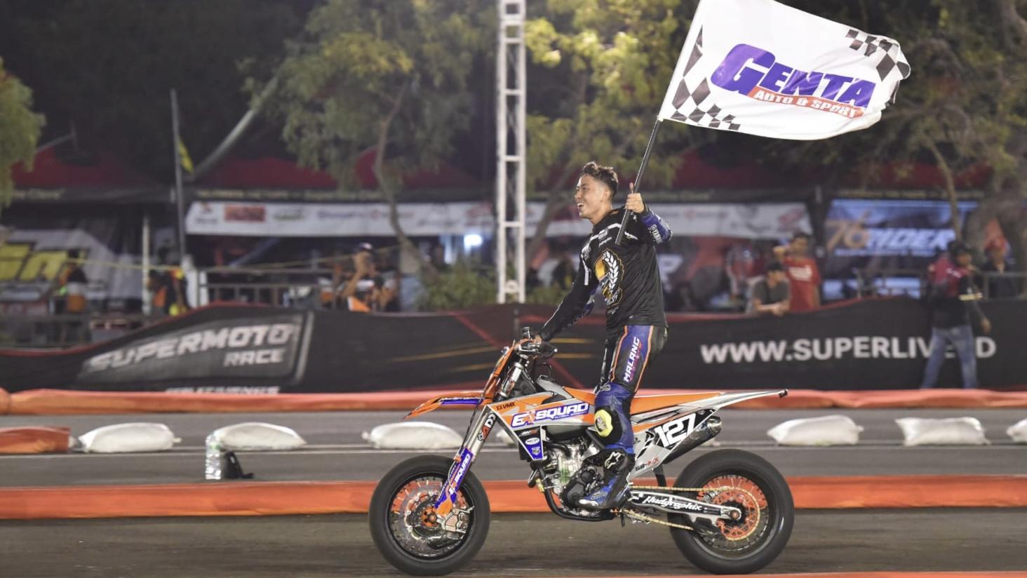 Rider asal Malang, Farudilla Adam, sukses menaklukan Sirkuit Parkir Barat JIEXPO Kemayoran.