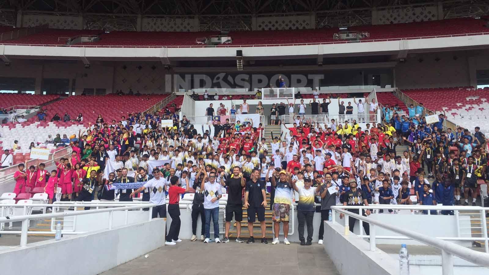 Asiana Soccer School jadi juara di Asiana Cup 2023. (Foto: Petrus Manus Da Yerimon/INDOSPORT)