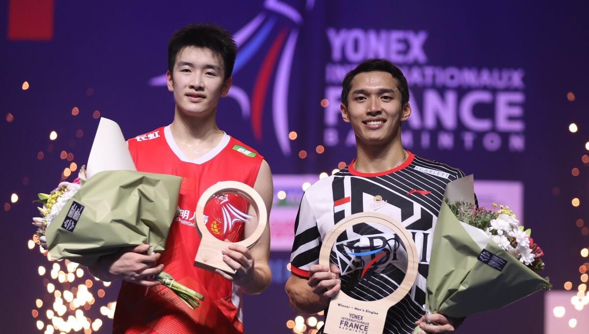 Jonatan Christie saat meraih gelar juara di French Open 2023. Foto: Humas PP PBSI.