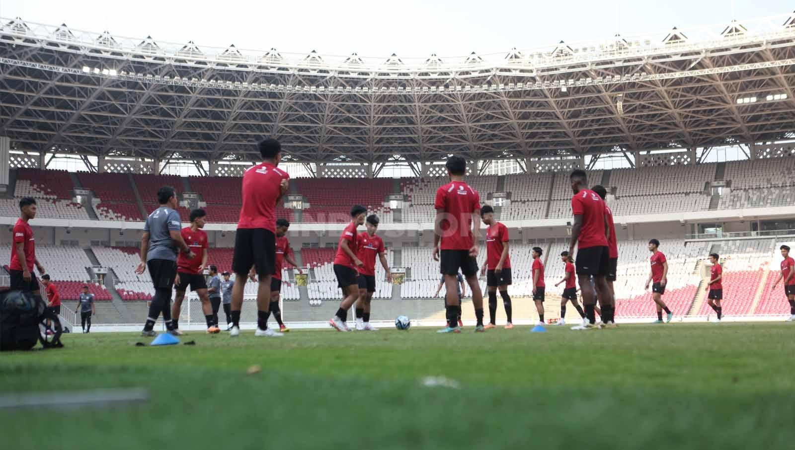 Salah satu pemain keturunan, Amar Rayhan Brkic masih belum bergabung dengan Timnas U-17 karenamasih harus bertanding dengan klubnya.