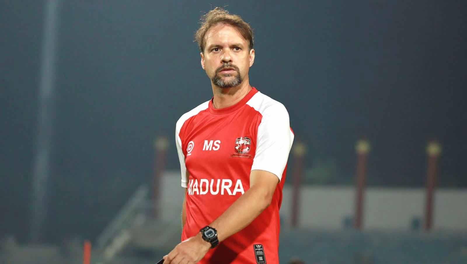 Pelatih tim Madura United, Mauricio Souza. Foto: MO Madura United.