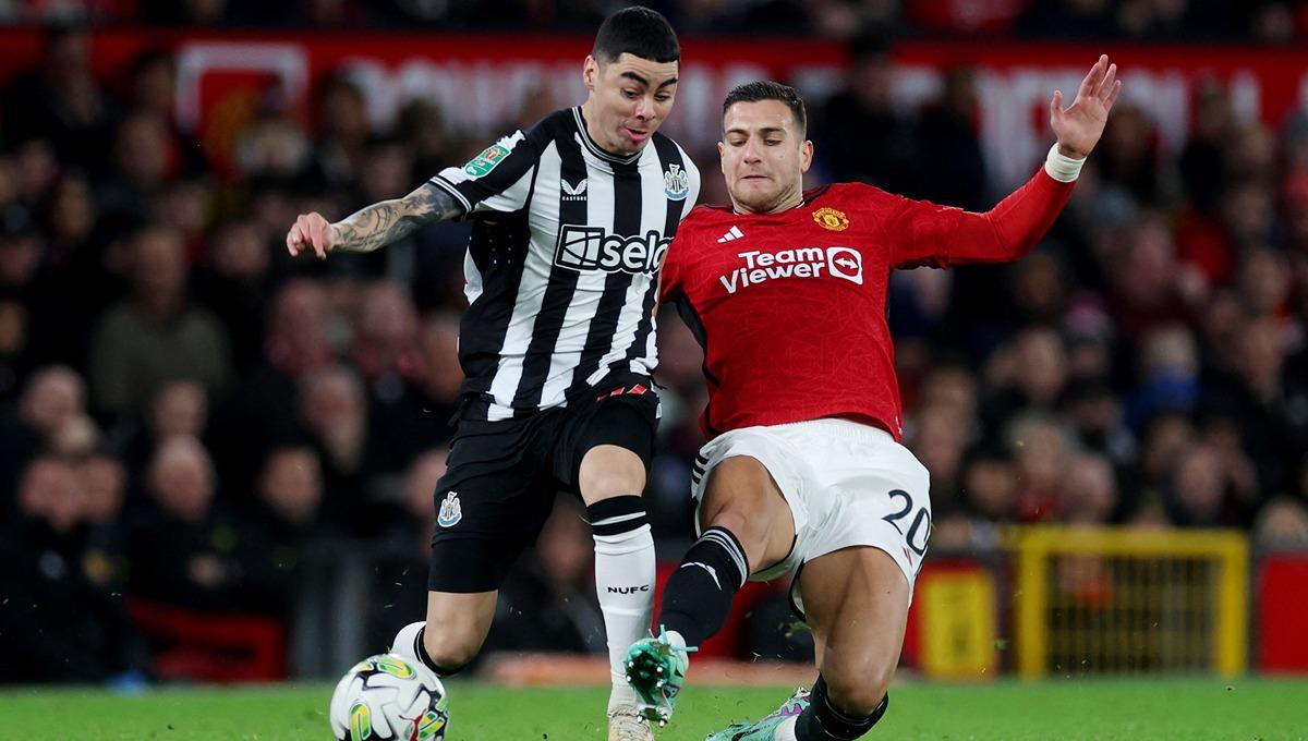 Pelatih Manchester United, Erik ten Hag, cari alasan usai dibantai Newcastle pada Carabao Cup 2023. (Foto: Reuters/Lee Smith)