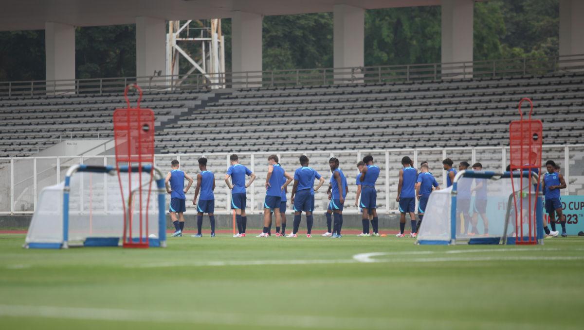 Timnas Inggris U-17 menggelar latihan jelang Piala Dunia U-17 di Stadion Madya Senayan, Selasa (07/11/23).