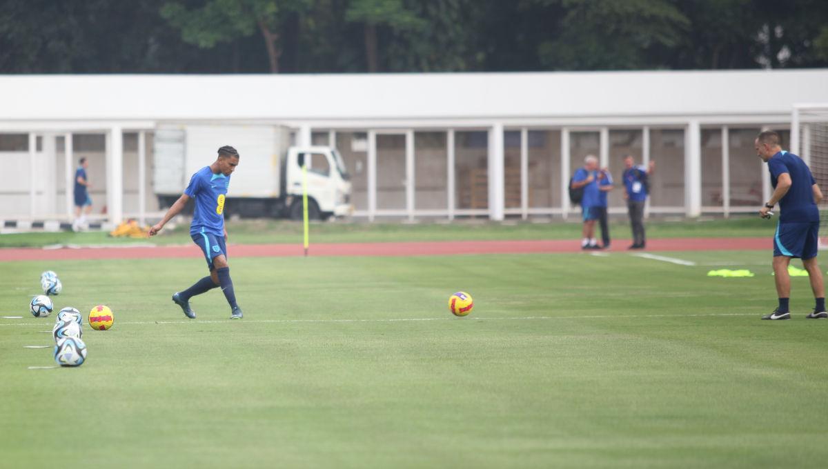 Timnas Inggris U-17 menggelar latihan jelang Piala Dunia U-17 di Stadion Madya Senayan, Selasa (07/11/23).