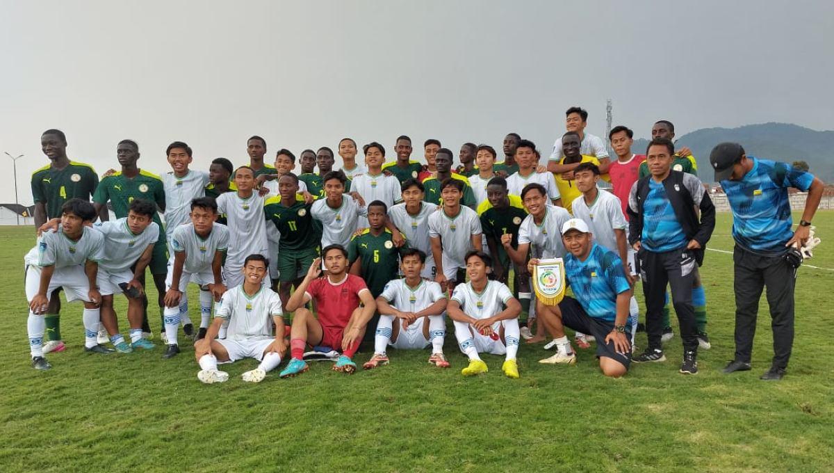 Menjelang bergulirnya Piala Dunia U-17 2023, Timnas Senegal U-17 uji coba dengan Akademi Persib Bandung, Senin (06/11/23). - INDOSPORT