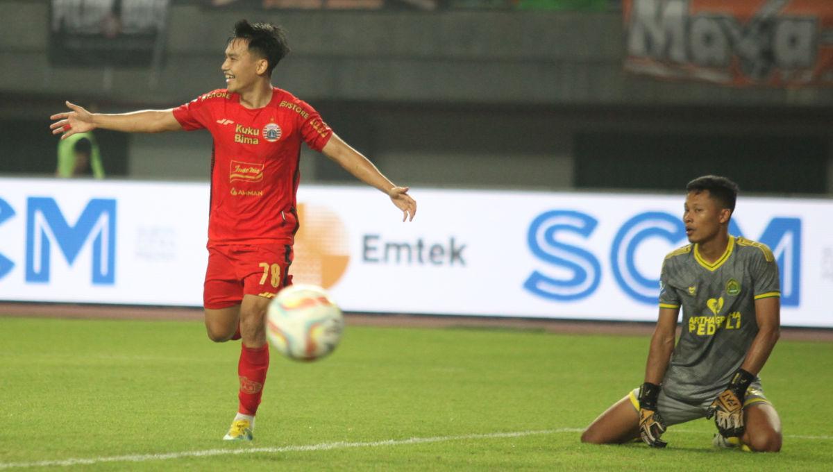 Selebrasi pemain Persija, Witan Sulaeman usai cetak gol pertama ke gawang Persikabo 1973 pada laga pekan ke-19 Liga 1 2023/2024 di Stadion Patriot, Kamis (09/11/23).