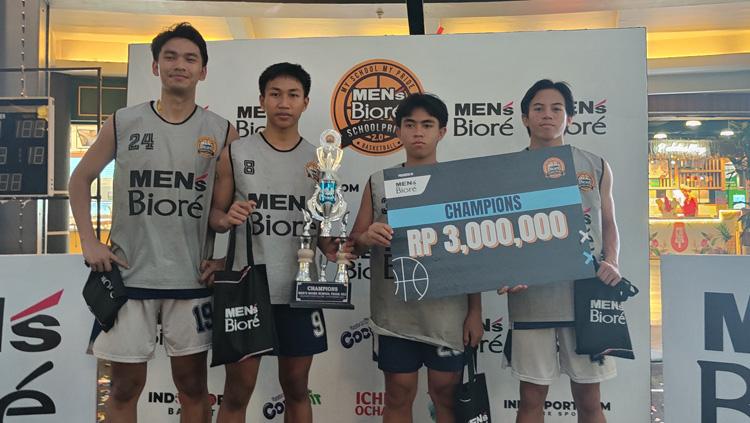 SMAN 6 sukses menjuarai Men's Biore School Pride Basketball 3x3 2023 2.0 di Cilandak Town Square, Jakarta Selatan. - INDOSPORT