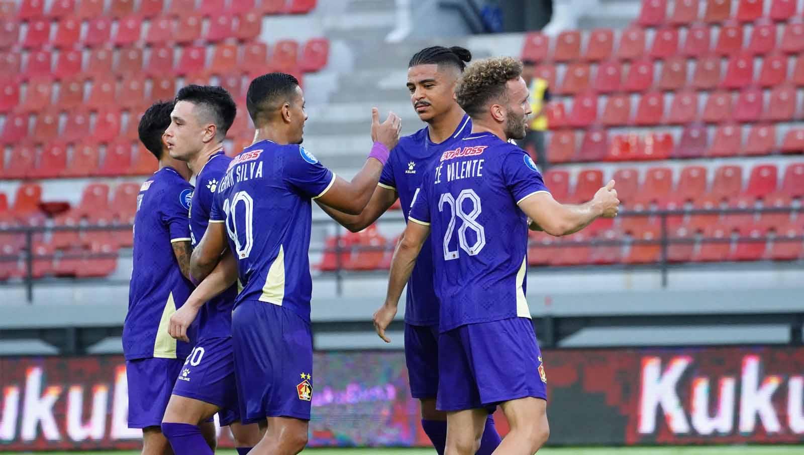 Link live streaming pekan ke-22 Liga 1 2023/2024 yang mempertemukan Arema FC vs Persis Solo di Stadion Kapten I Wayan Dipta Gianyar Bali, Sabtu (09/12/23). (Foto: MO Persik Kediri)