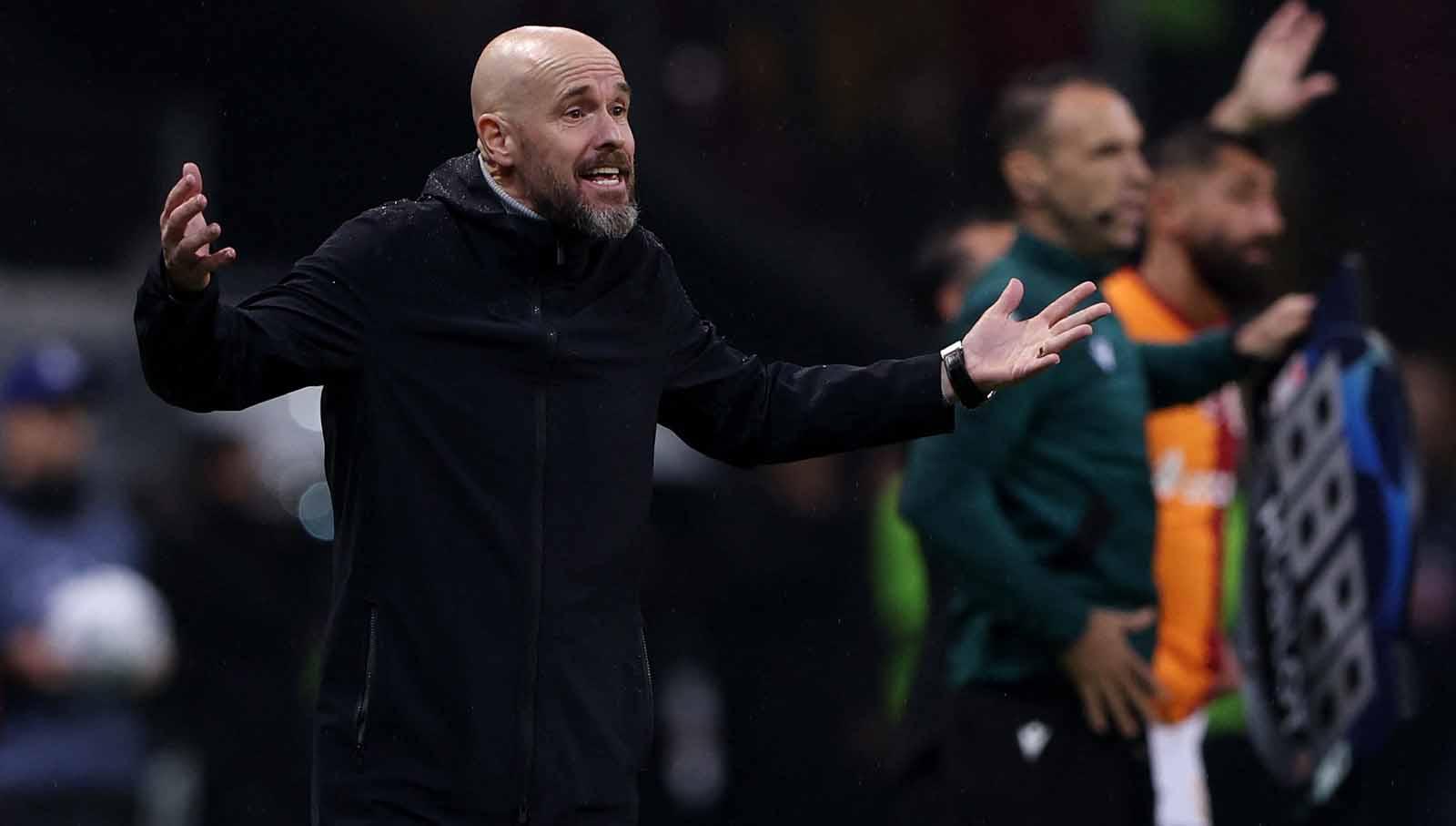 Erik ten Hag diprediksi tak akan bisa menghindari pemecatan kendati berhasil membawa Manchester United mengimbangi Liverpool pada lanjutan Liga Inggris. (Foto: REUTERS/Umit Bektas)