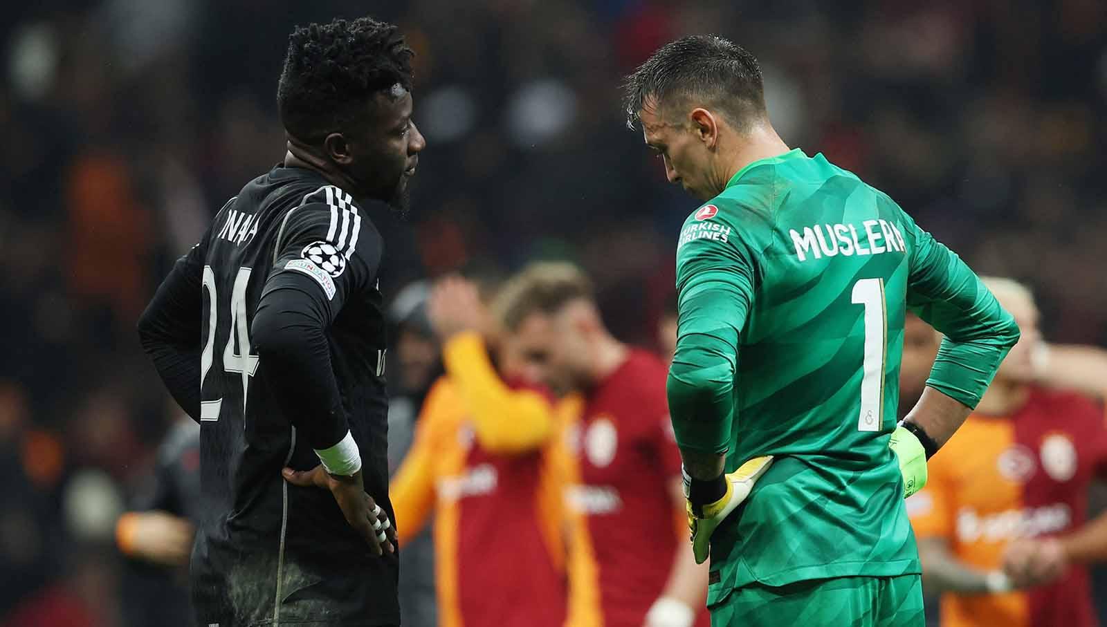 Andre Onana dipastikan jadi pemain Manchester United yang paling menyesali hasil imbang 3-3 kontra Galatasaray di Liga Champions, Kamis (30/11/23). (Foto: REUTERS/Murad Sezer)
