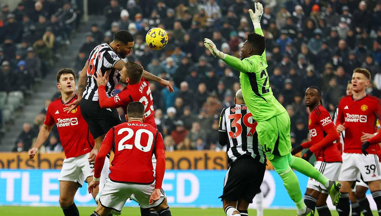 Manchester United takluk 0-1 dari Newcastle United, Sabtu (02/12/23) waktu setempat. Foto: Reuters/Lee Smith.