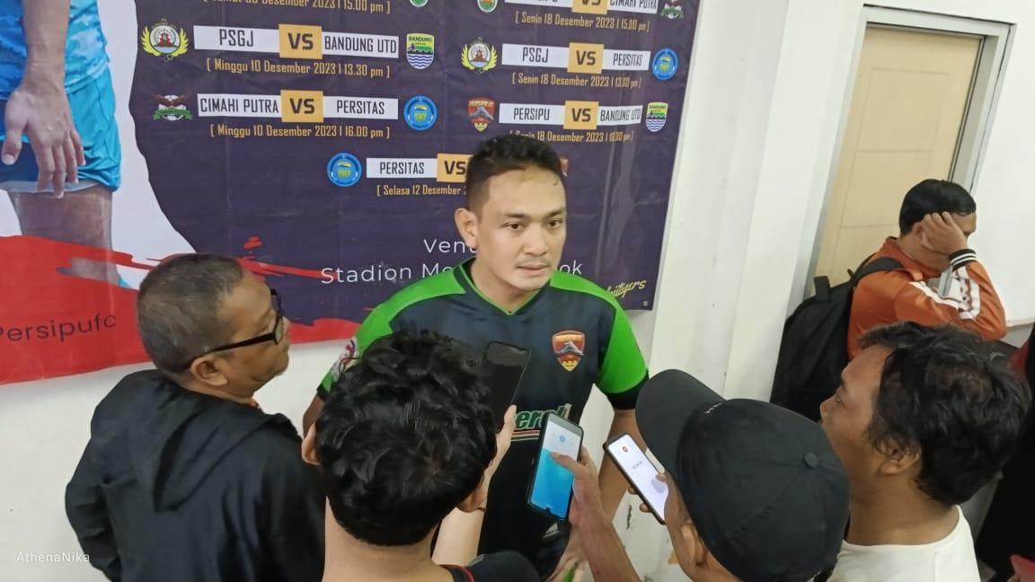 Owner Persipu FC, Andrew Baskoro, di Stadion Merpati Depok yang menjadi tuan rumah Liga 3.
