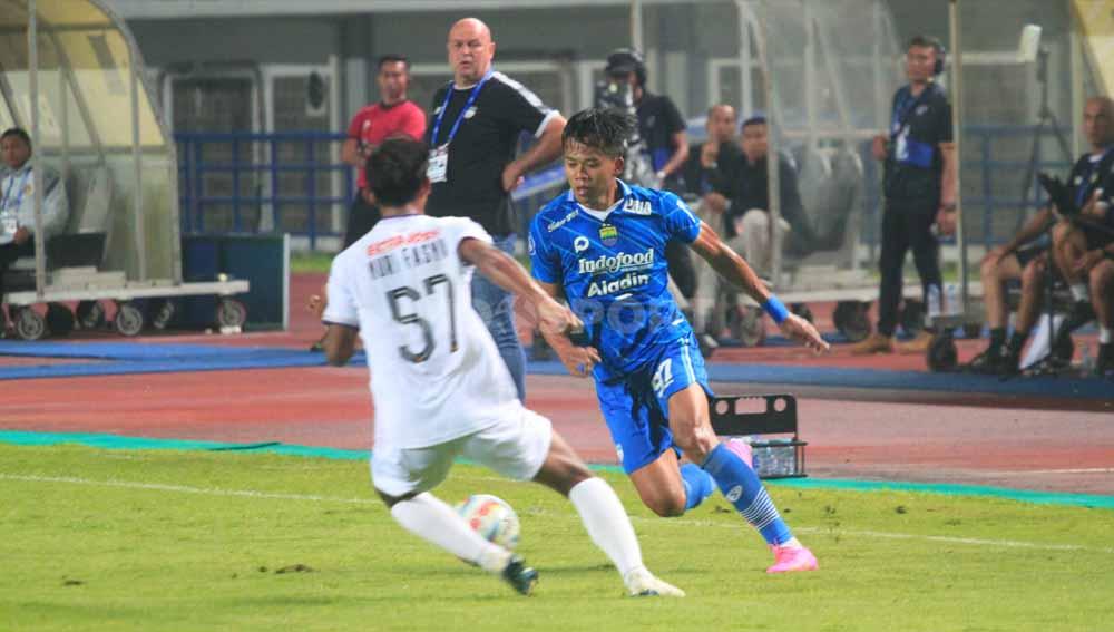 Persib Bandung merasakan kekalahan di pekan ke-22, setelah dalam 14 pertandingan tidak terkalahkan di kompetisi Liga 1 2023-2024.