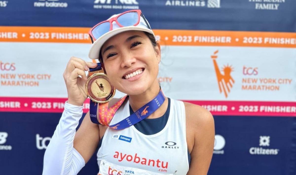 Founder dan CEO Ayobantu, Agnes Yuliavitriani membawa misi bertajuk #RUNNYFORCHANGE di ajang New York Marathon 2023. - INDOSPORT