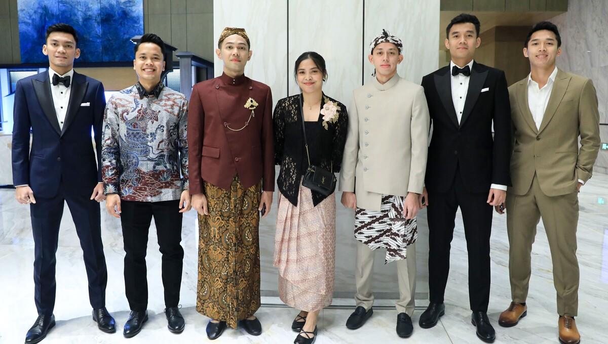 Busana tim Indonesia saat Gala Dinner BWF World Tour Finals 2023 (Foto: Humas PP PBSI)