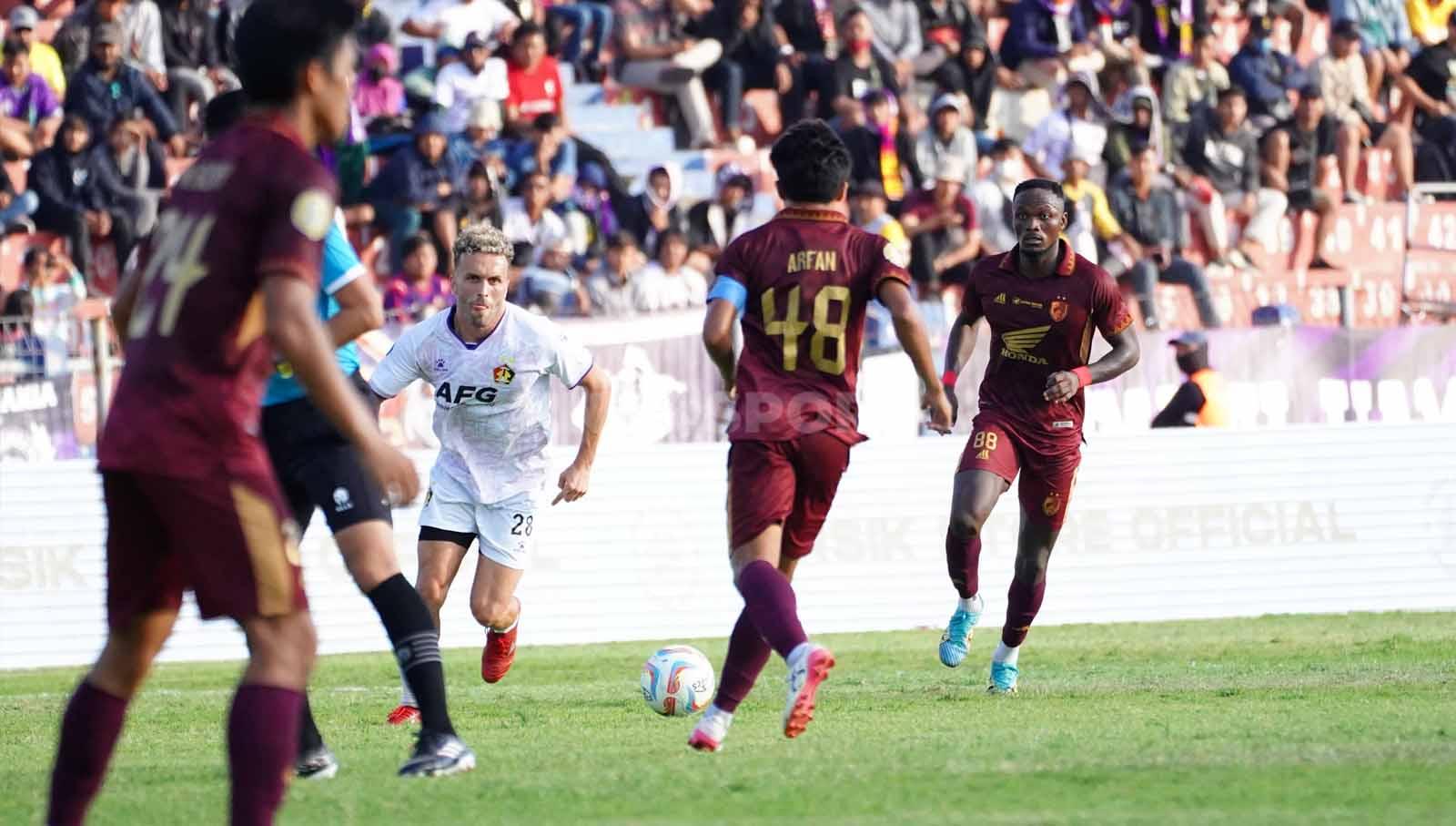 Laga Persik vs PSM harus tertunda selama 1,5 di Stadion Brawijaya (Kediri), Senin (18/12/23). Foto: MO Persik Kediri.
