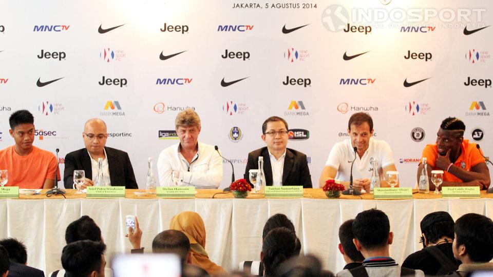 Suasana konferensi pers Juventus versus ISL All Star di Hotel Four Season, Jakarta, Selasa (05/08/14). 