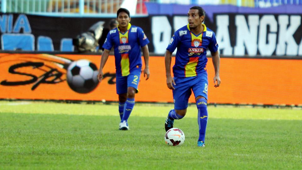 Gustavo Lopez Copyright: Ardiyansyah/INDOSPORT