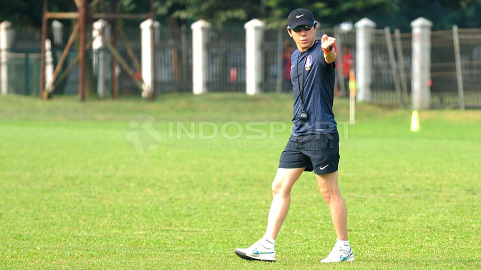 Pelatih asal Korea Selatan, Shin Tae-yong akan segera memulai latihan perdana bersama Timnas Indonesia.