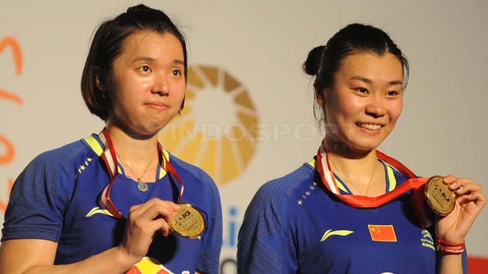 Jinhua Tang dan Qing Tian menjadi jawara BCA Indonesia Super Series Premier 2015.  Copyright: Ratno Prasetyo/INDOSPORT