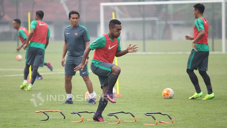 Pemain anyar di seleksi Timnas U-22, Terens Puhiri. Copyright: Herry Ibrahim/INDOSPORT