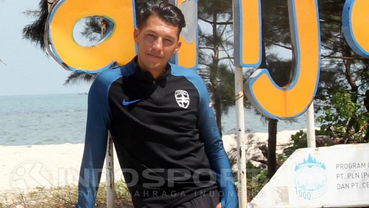 Patrick Ghigani, pelatih asal Jerman melatih Persijap Copyright: Arief Setiadi/INDOSPORT