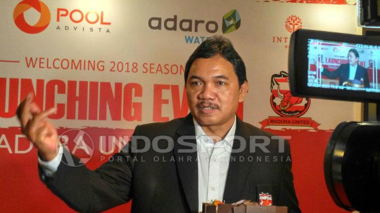 Presiden Madura United, Achsanul Qosasih. Copyright: INDOSPORT/Petrus MDY