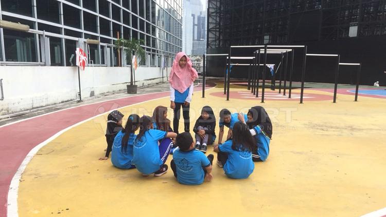 Workout Embassy komunitas olahraga tanpa alat. Copyright: Alfia Nurul Fadilla/INDOSPORT