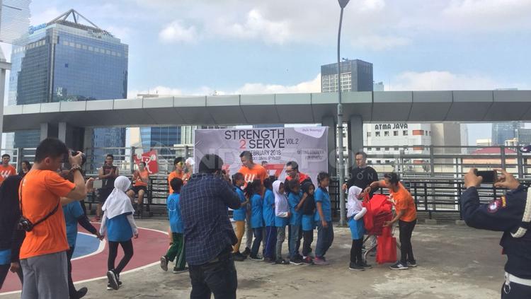 Workout Embassy komunitas olahraga tanpa alat. Copyright: Alfia Nurul Fadilla/INDOSPORT