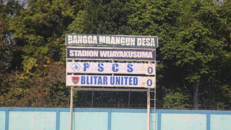 Papan skor PSCS Cilacap vs Blitar United di Stadion Wijaya Kusuma, Cilacap. Foto: Ronald Seger Prabowo/INDOSPORT Copyright: Ronald Seger Prabowo/INDOSPORT