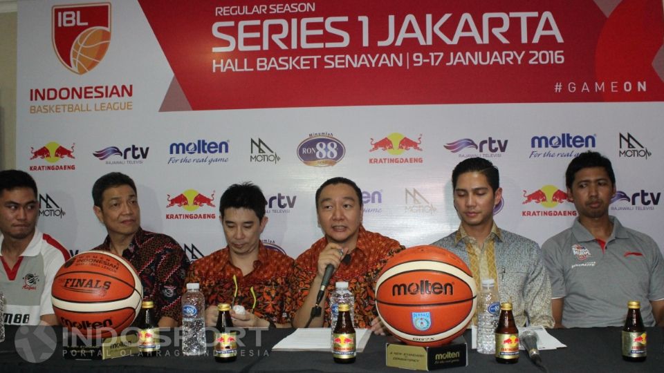 Suasana jumpa pers seri I Jakarta IBL 2015-2016 di Jakarta, Jumat (08/01/16). Copyright: © Herry Ibrahim/INDOSPORT